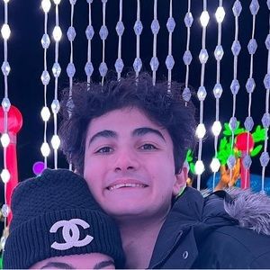 Meet your Posher, Basile